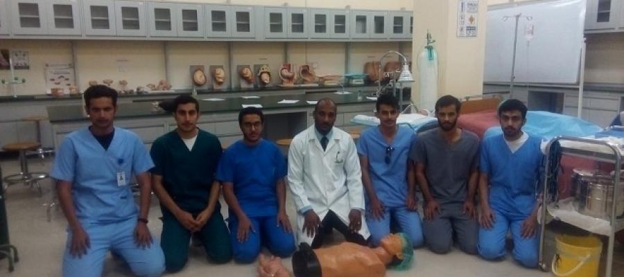 طبية الدوادمي تنظم ورشة عمل بعنوان ( مبادئ الانعاش القلبي الرئوي CPR ) طبية الدوادمي تنظم ورشة عمل بعنوان ( مبادئ الانعاش القلبي الرئوي CPR )