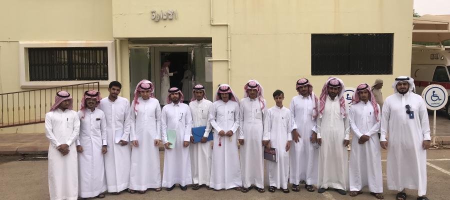 الأنشطة الطلابية بكلية المجتمع تزور مركز التأهيل الشامل بالمحافظة