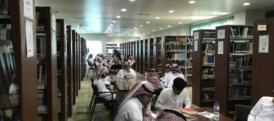وحدة الأنشطة الطلابية بالكلية تزور مكتبة الجامعة المركزية وحدة الأنشطة الطلابية بالكلية تزور مكتبة الجامعة المركزية