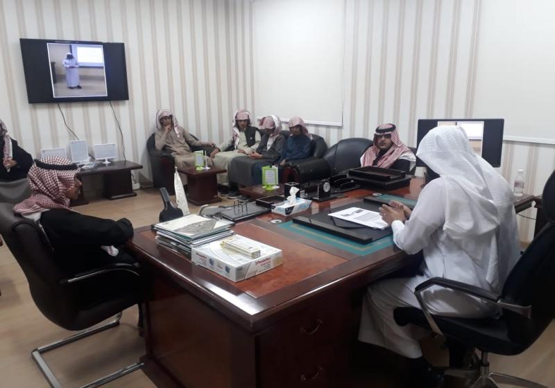 لقاء مع طلاب ثانوية القدس بكلية التربية بعفيف