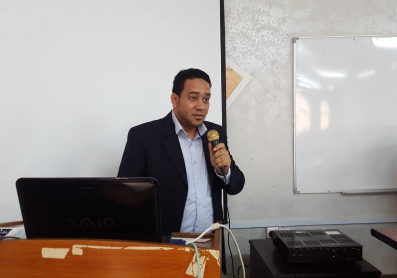 تدريبية بعنوان كيفية استخدام المكتبة الرقمية والبحث في قواعد البيانات