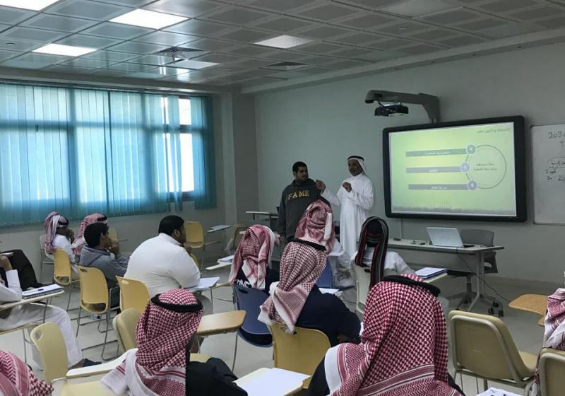 إقامة دورات تدريبية في أمن المعلومات والخرائط الذهنية